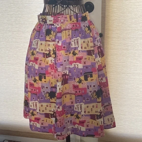 Modcloth Cityscape purple and burgundy building print skirt - Picture 2 of 6